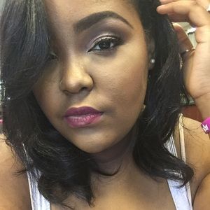 Meet your Posher, Latasha