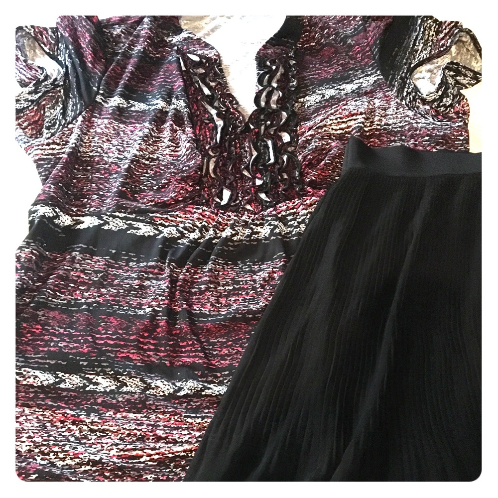 Bundle- Black skirt ( Lane Bryant) & (Halo) top