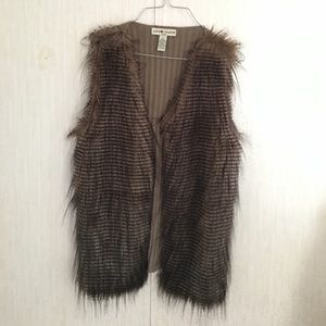 Fur vest