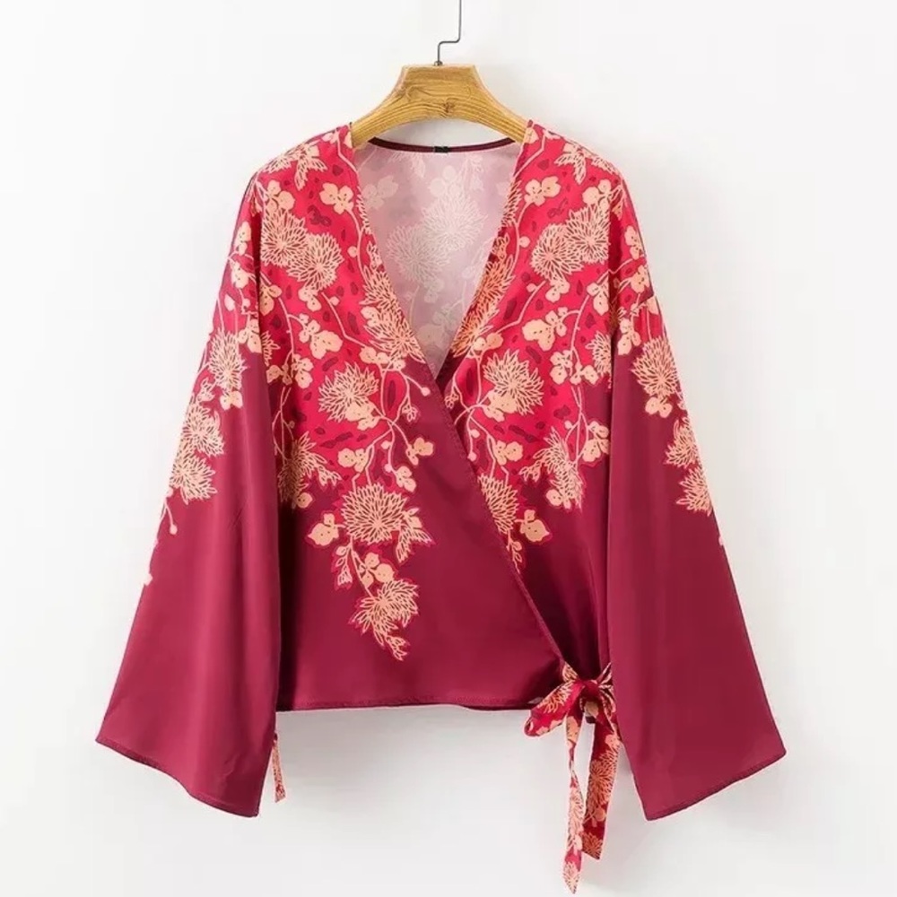 🍒 Blossom Print Kimono Wrap Blouse - Picture 7 of 7