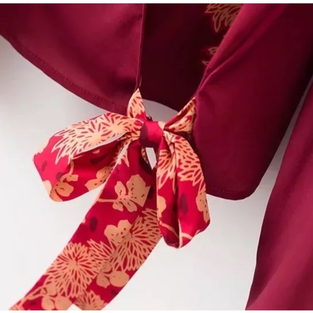 🍒 Blossom Print Kimono Wrap Blouse - Picture 6 of 7