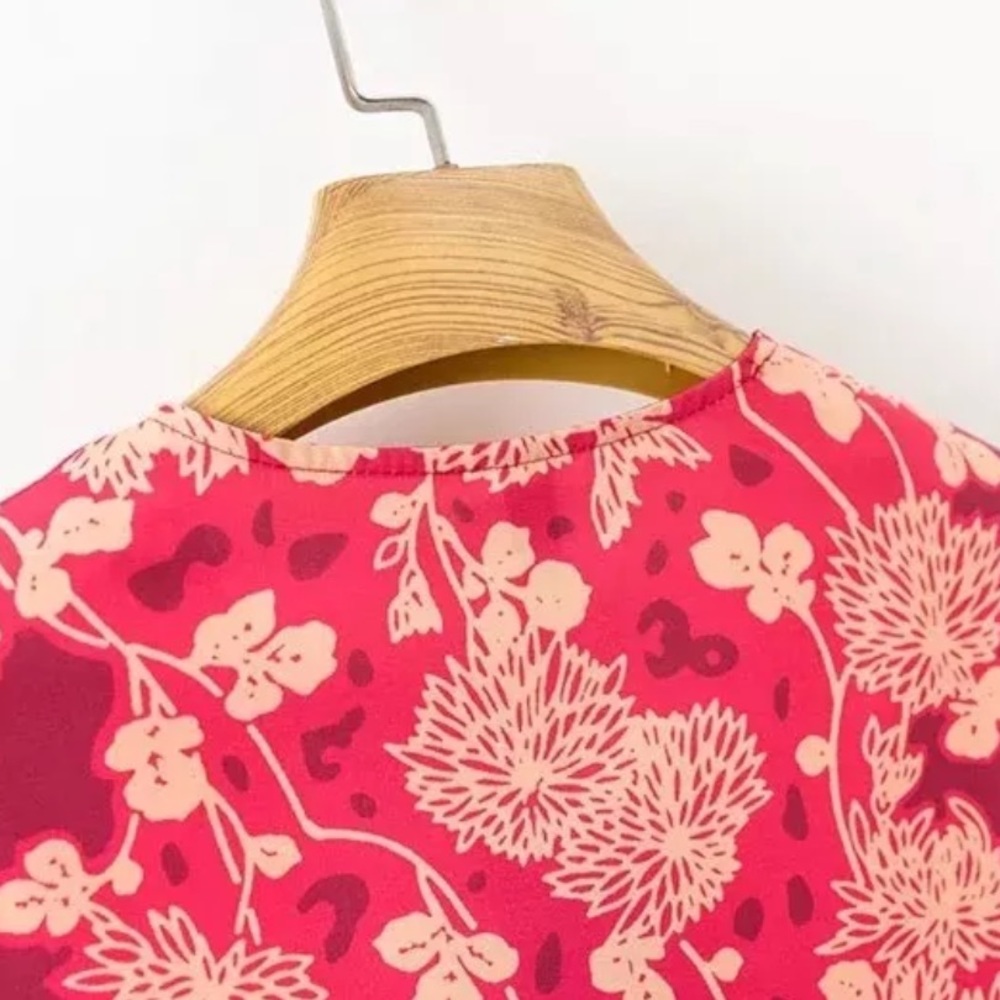 🍒 Blossom Print Kimono Wrap Blouse - Picture 3 of 7
