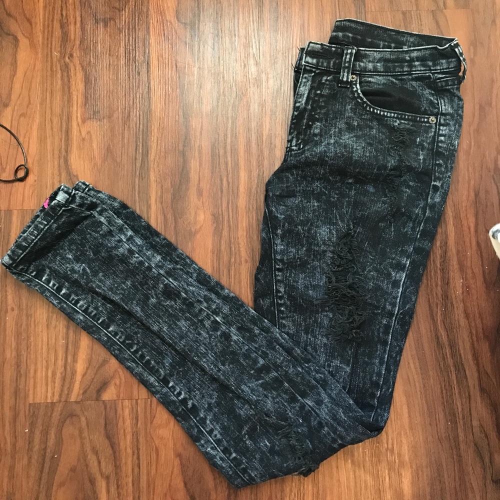 Carmar acid wash dark distressed jeans
