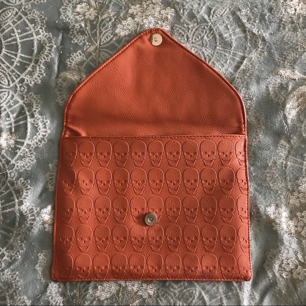 💀 Orange Skull Clutch 💀