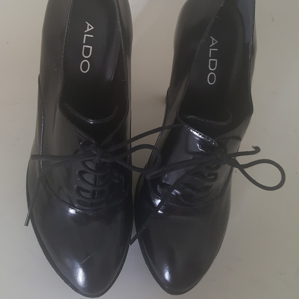 Shoes for women black Leather bootie style size 9