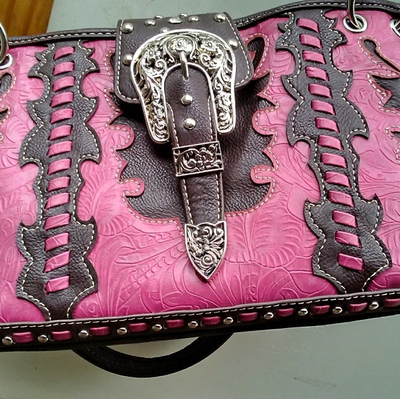 Handbags - Picture 5 of 6