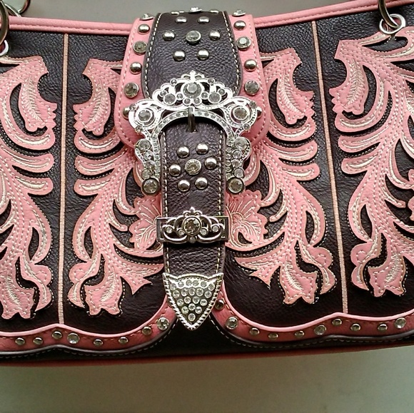 Handbags - Picture 6 of 6