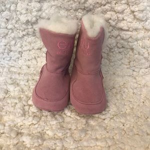 Infant EMU Suede booties with Merino wool
