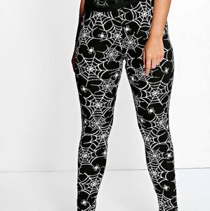 BN Boohoo Plus Halloween Cobweb Leggings