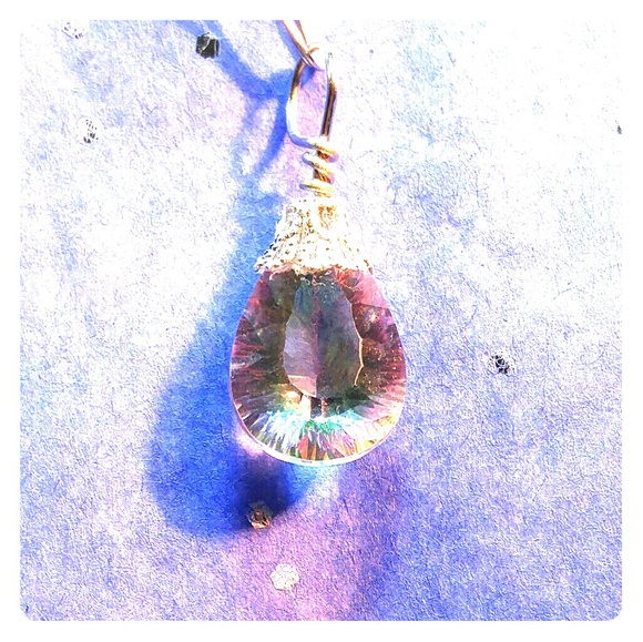 #0148 Rainbow Quartz Pendant - Picture 2 of 2