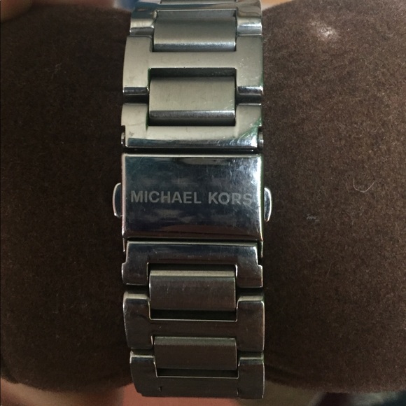 Michael Kors Watch - Picture 2 of 2
