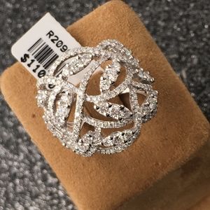 2.94CT DIAMOND 18KT WHITE GOLD LEAF MARQUISE RING