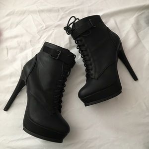 Boot heels
