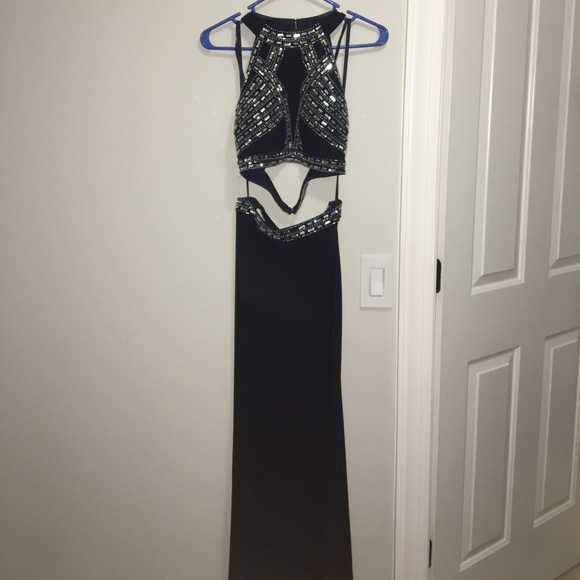 Dark navy 2 piece prom dress! - Picture 2 of 4