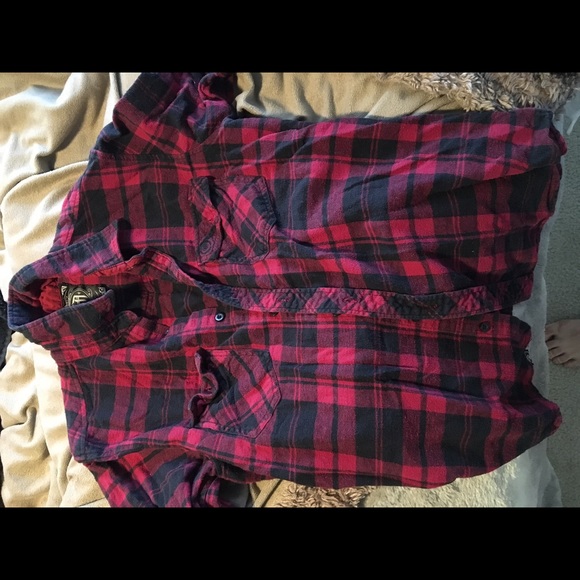 Red Black Buffalo Plaid Flannel - Picture 1 of 2