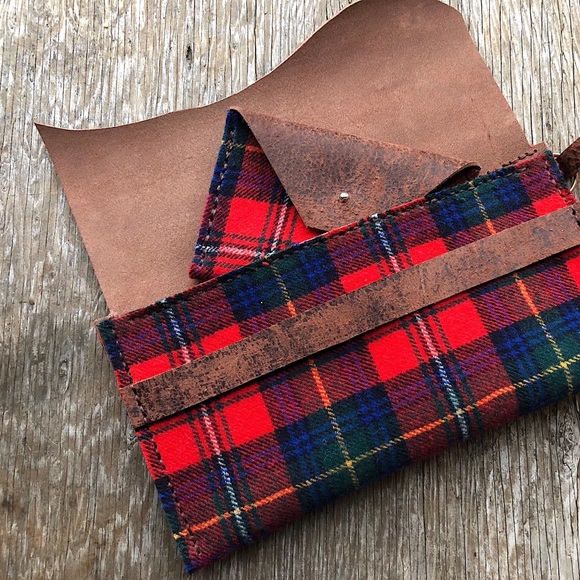 ♥️SOLD♥️Leather & Pendleton Wool Clutch - Picture 2 of 8
