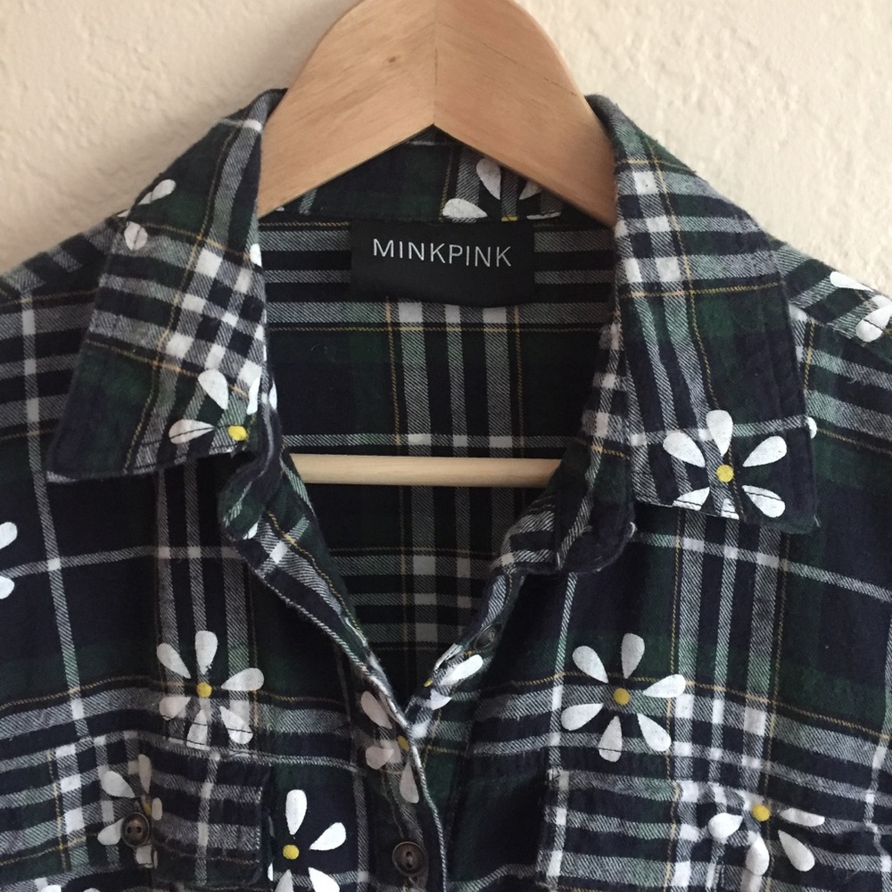 Green And White Daisy Flannel🌿