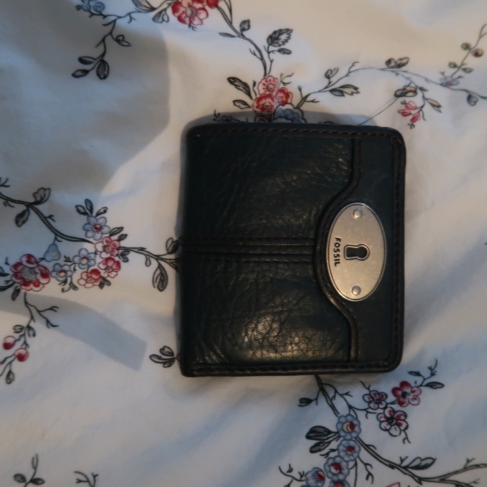 Fossil Mini Leather Wallet