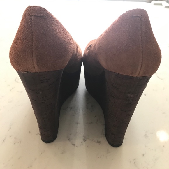 Like new! Suede Cork Wedges - Picture 4 of 5