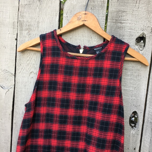 Simple red/black tartan dress. - Picture 3 of 4