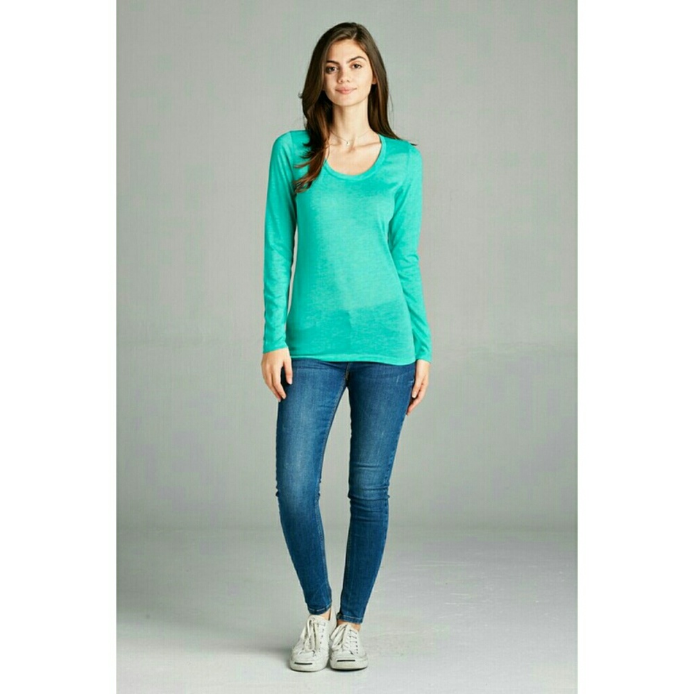 Basic long sleeve scoop neck