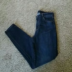 Old Navy Size 8 Rockstar High Waist Skinny Jeans