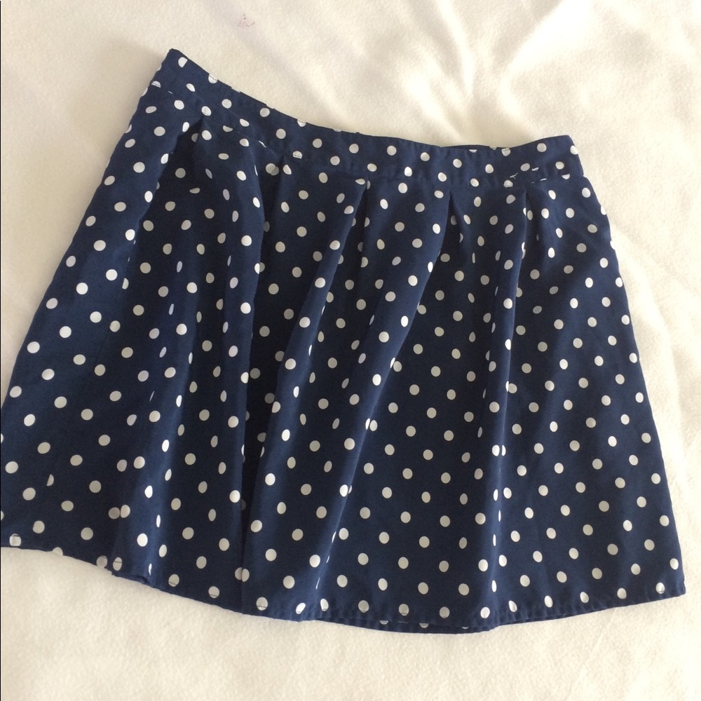 Two mini skirts - Picture 3 of 4