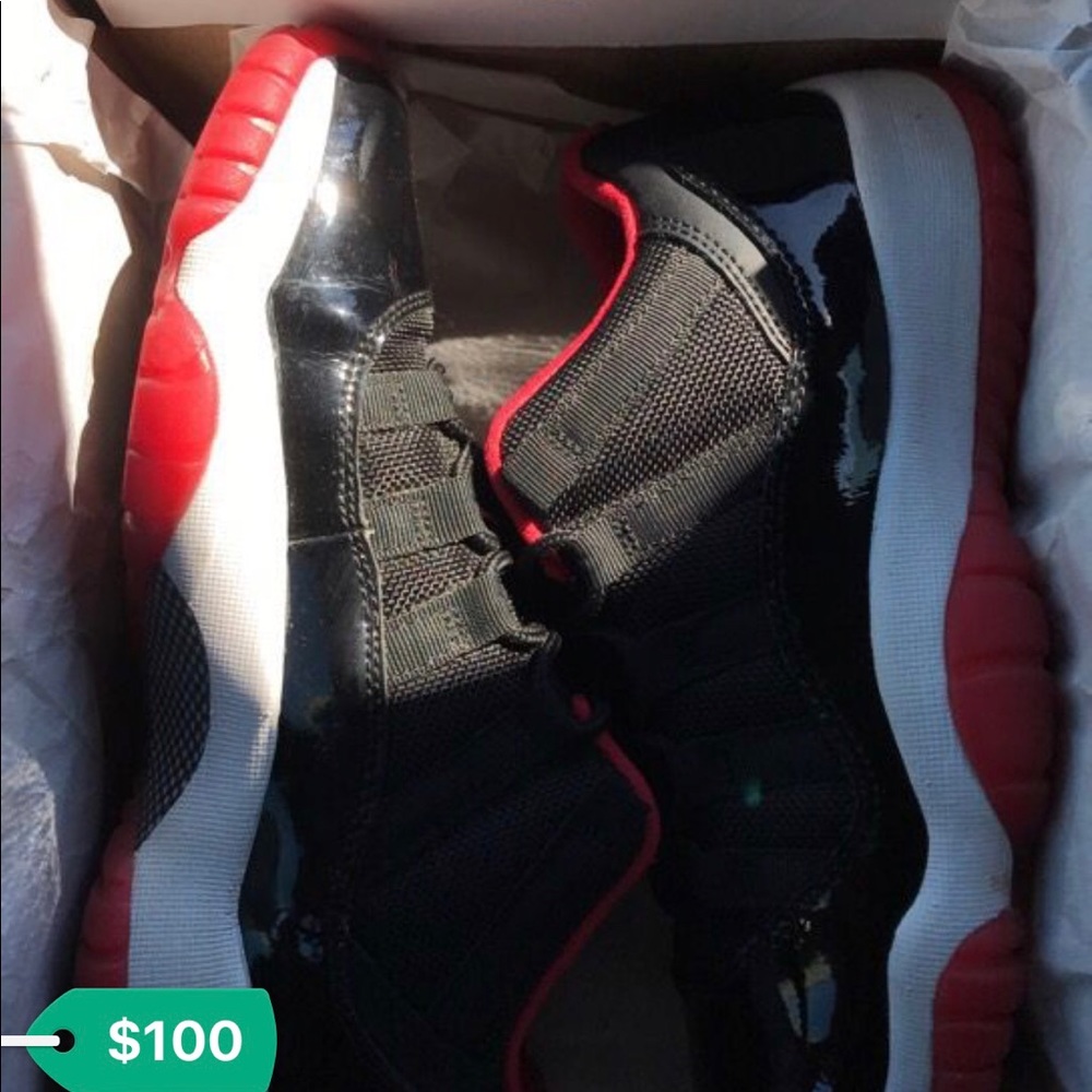 Air Jordan Bred 11 size GS 6Y