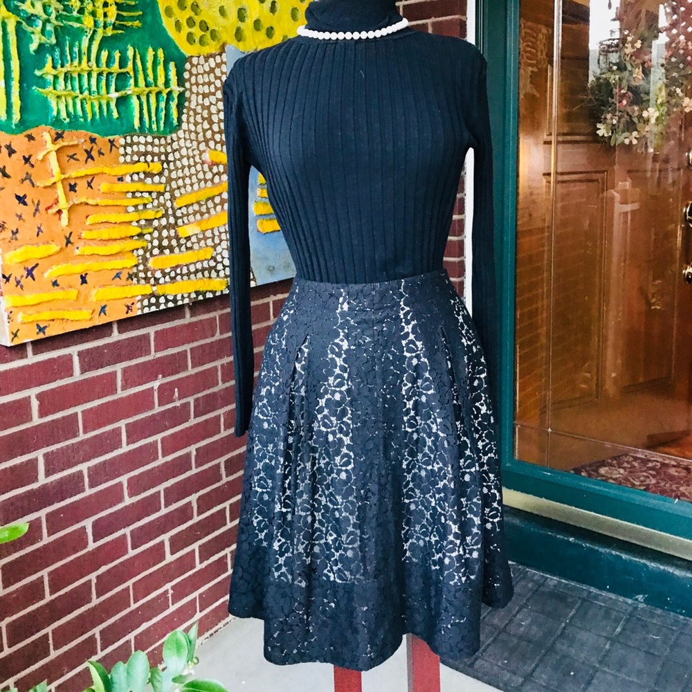 Talbots Lace Skirt with Cream Underlay