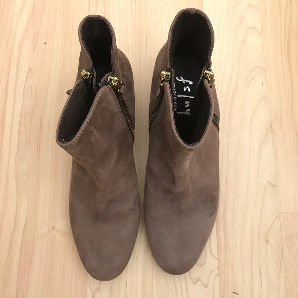Brown Italian suede booties