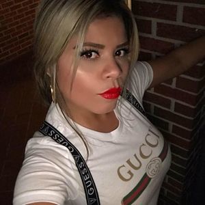 Meet your Posher, Jenny