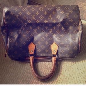 Louis Vuitton Speedy 35