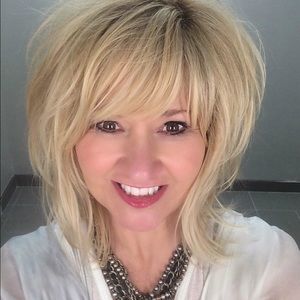 Meet your Posher, Lori