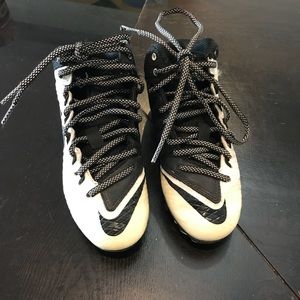 Nike Boys Football Cleats size 1