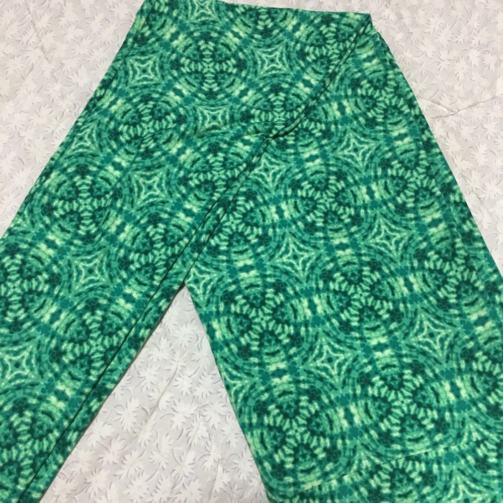 NWT LULAROE LEGGINGS TC