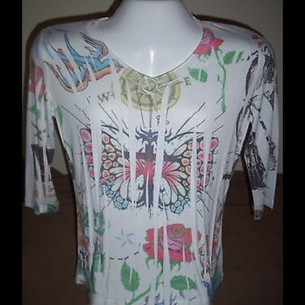 ATMOSPHERE, Women's V-Neck Shirt. Size Medium, New