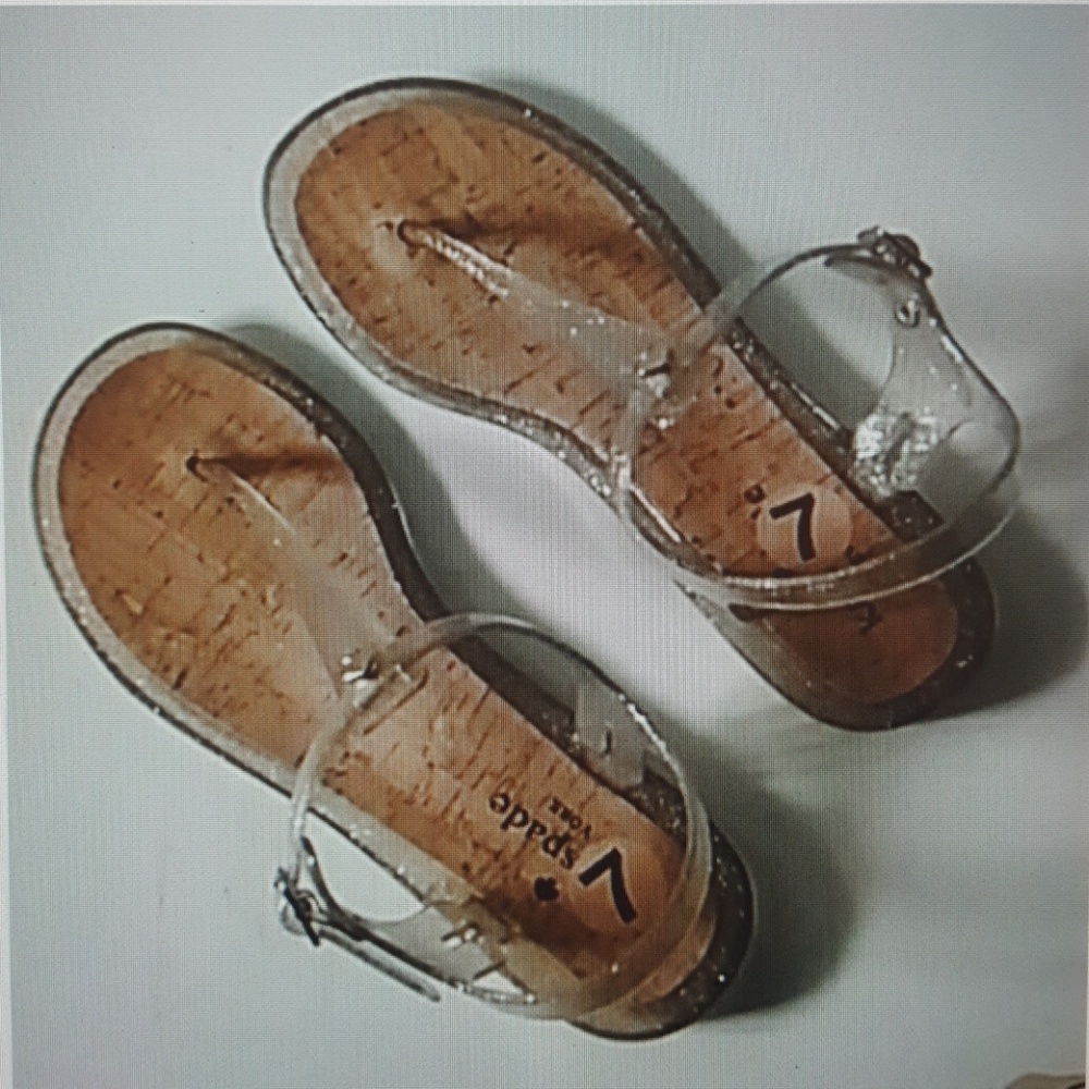 KATE SPADE JELLY SANDALS”SOLD OUT”