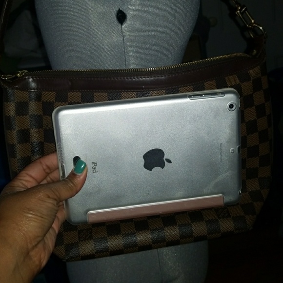 Louis Vuitton bag (Authentic) - Picture 3 of 8