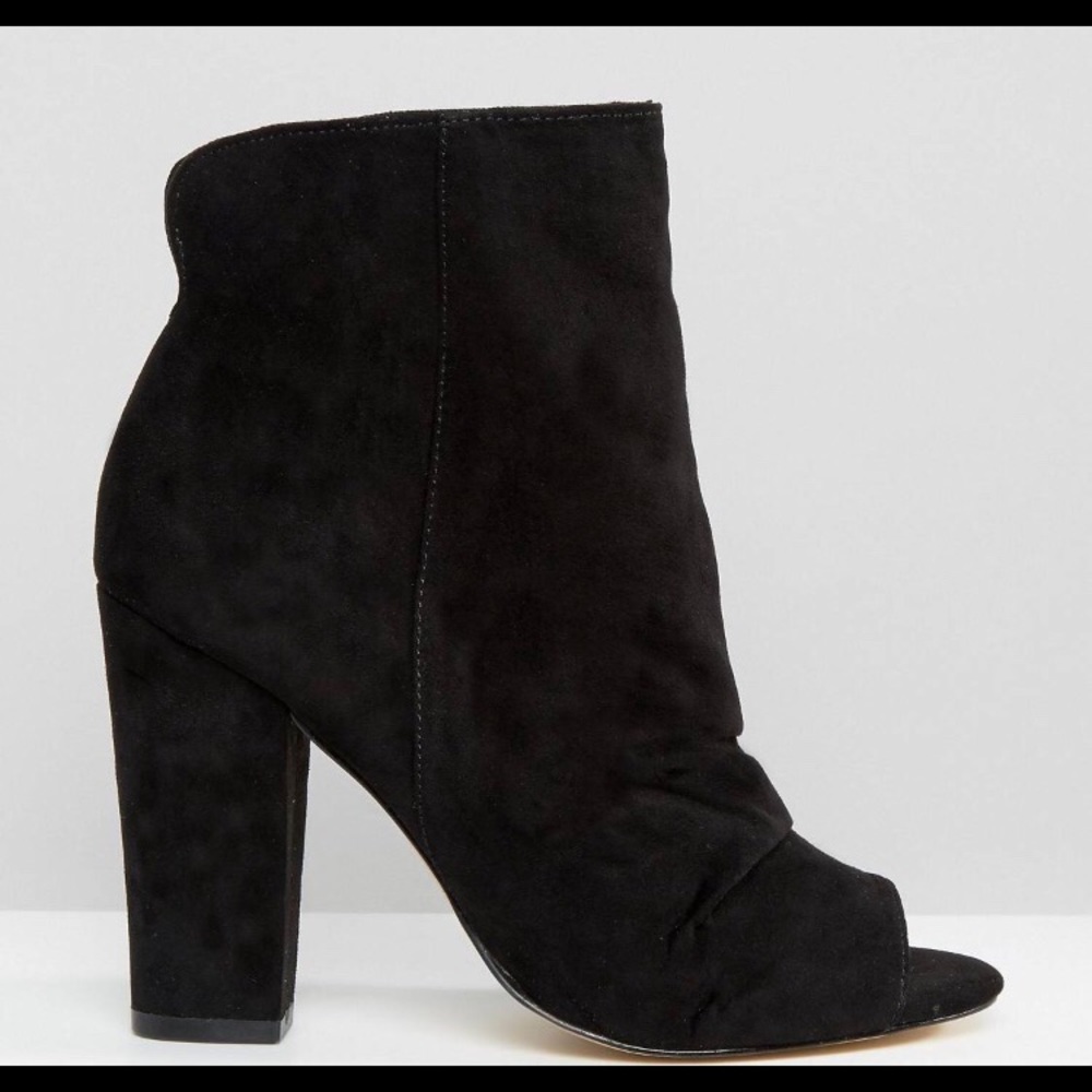 Peep toe scrunch heeled ankle boots