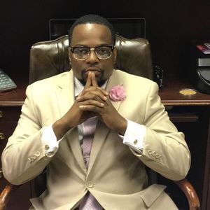 Meet your Posher, Robert