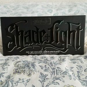 NIB Kat Von D Shade and Light Palette