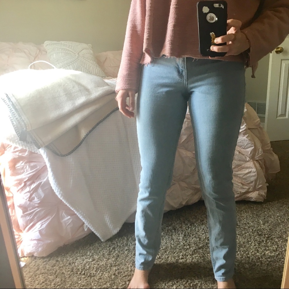 H&M light wash mid-rise skinny jeans