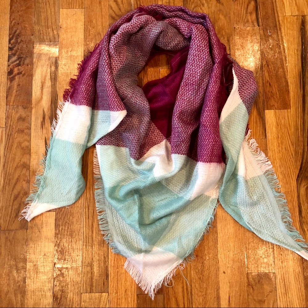 Triangle Scarf