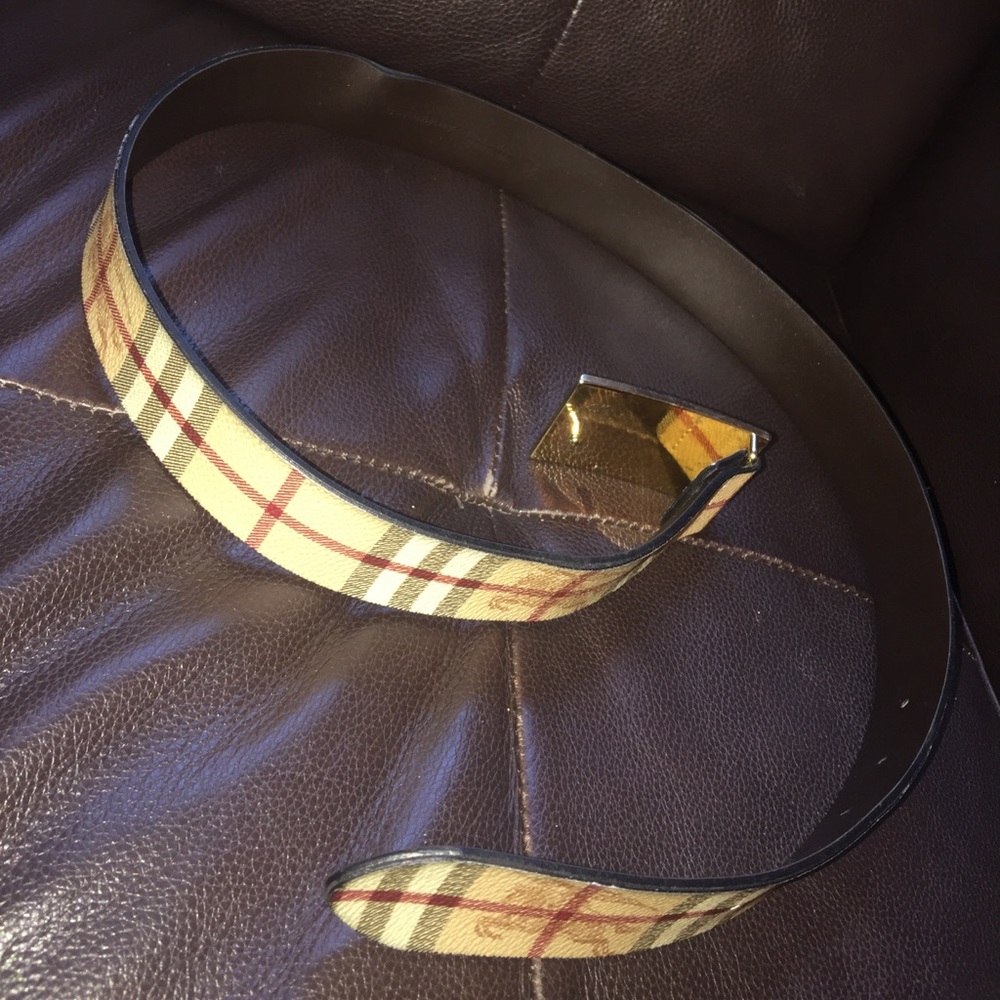 Burberry belt