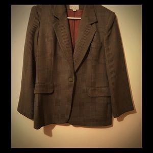 Business jacket and skirt combo