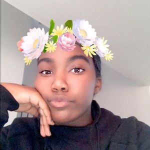 Meet your Posher, Laila