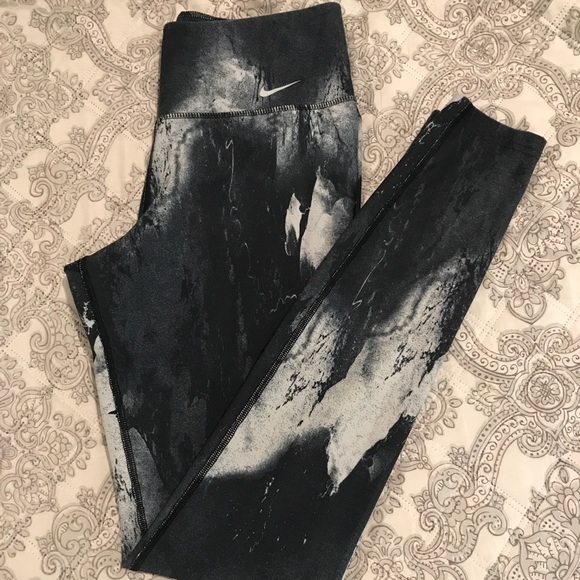 Nike women's dri-fit leggings - Picture 2 of 2