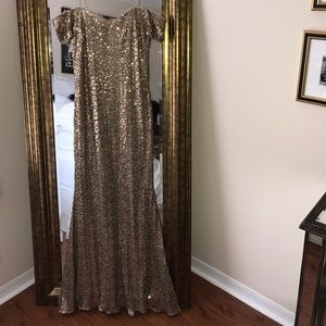 Gold Glamorous Gown Gold Glamorous Gown