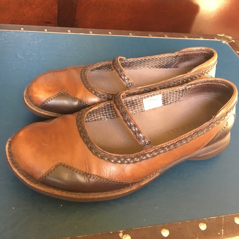 Vintage looking Brown leather Merrell's