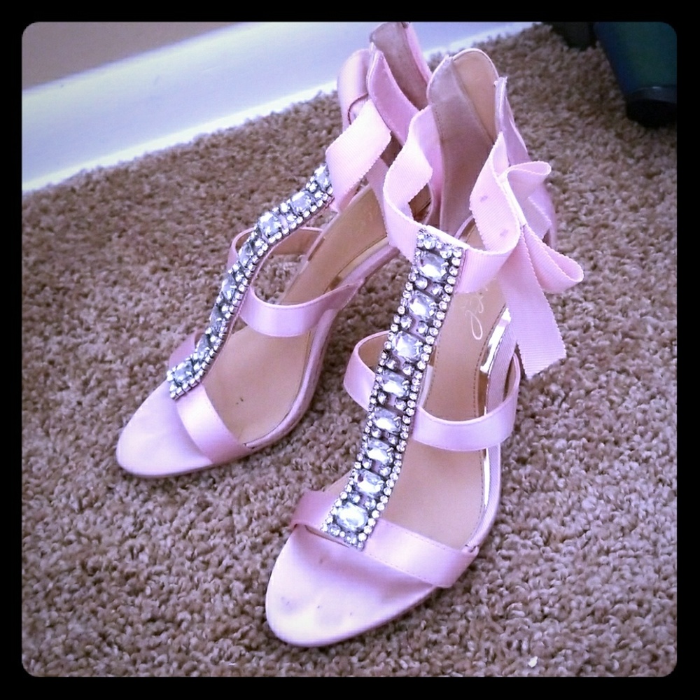 Glitter satin pink bow heels